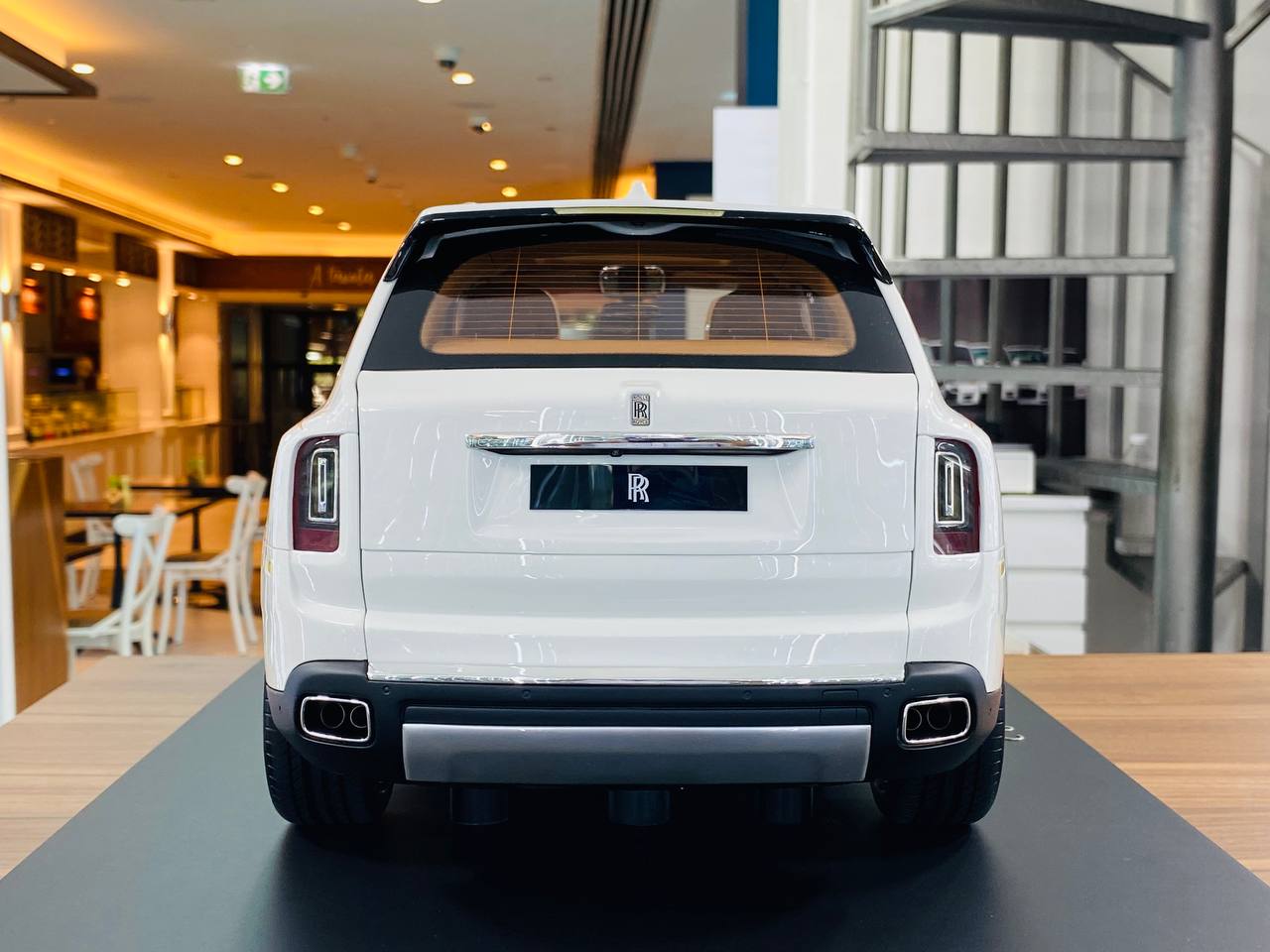 1/8 scale Amalgam Rolls-Royce Cullinan in a stunning white finish with gold line