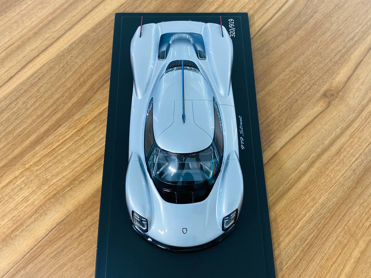 1/18 GT Spirit - Porsche 911 (991.2) Speedster 2019 Meissen