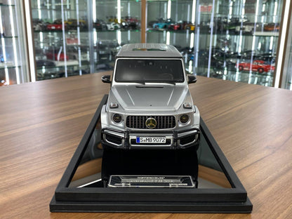 1/18 Resin Motor Helix Mercedes Benz  AMG G63 2019  Matt Silver Limited 66 pcs