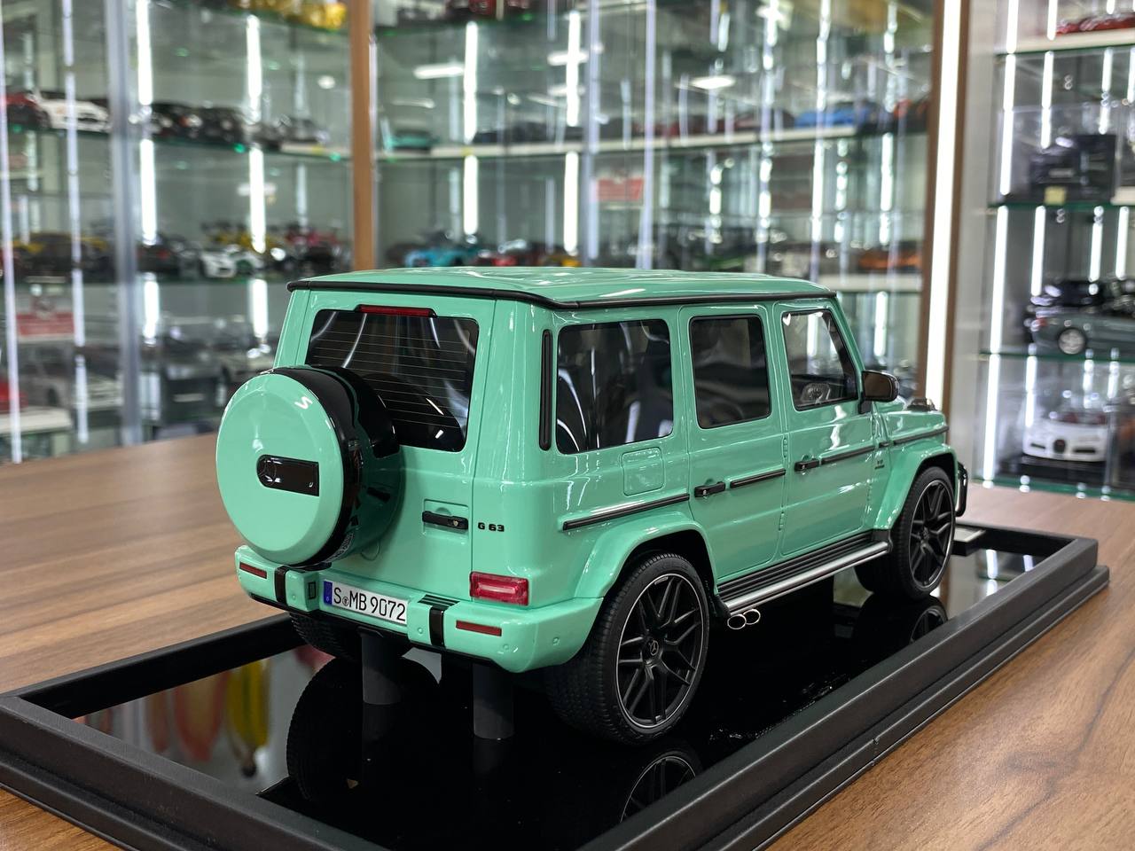 1/18 Resin Motor Helix Mercedes Benz AMG G63 2019 Tiffany Blue Limited 99 pcs