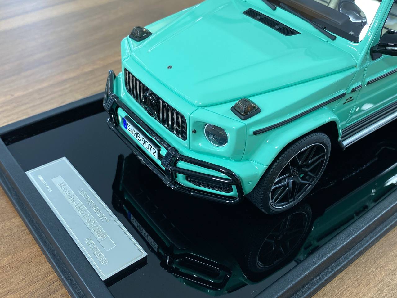 1/18 Resin Motor Helix Mercedes Benz AMG G63 2019 Tiffany Blue Limited 99 pcs