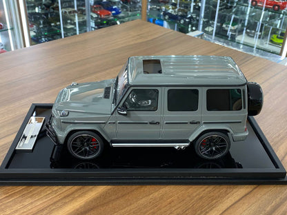 1/18 Resin Motor Helix Mercedes Benz AMG G63 2019 Arabian Gray Limited 99 pcs