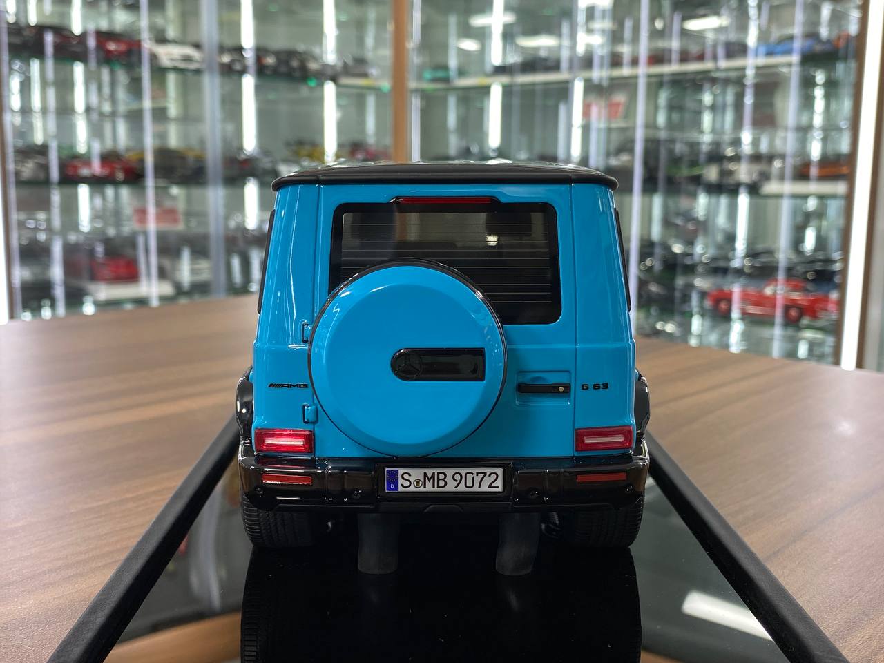 1/18 Resin Motor Helix Mercedes Benz AMG G63 2019 Baby Blue Limited 99 pcs