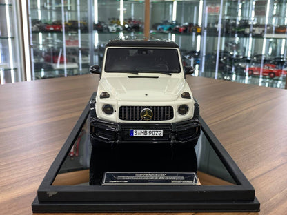 1/18 Resin Motor Helix Mercedes Benz AMG G63 2019 White/ black roof Limited 99 pcs