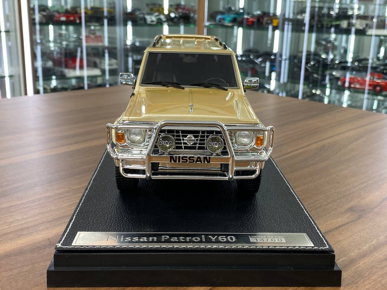 1/18 Diecast Nissan Patrol Super Safari Y60 Beige IVY Models Scale Model Car