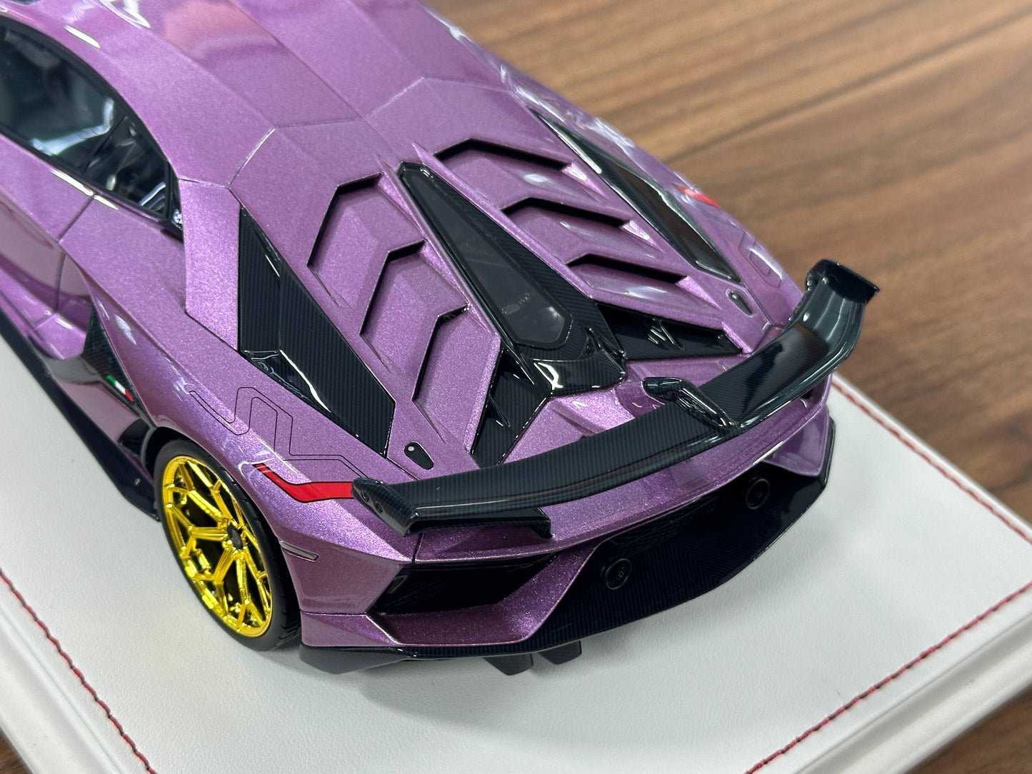 Davis & Giovanni Lamborghini Aventador SVJ – Purple (1:18 Resin, Limited to 3 pcs, Non-Opening)