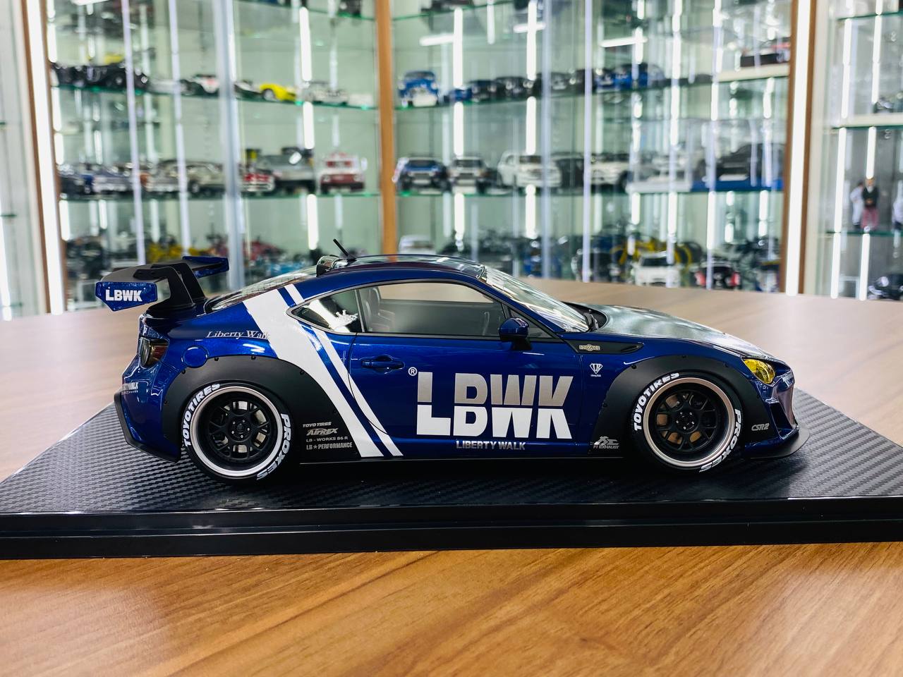 1/18 resin model Ignition Model  Toyota GT86 LBWK Blue