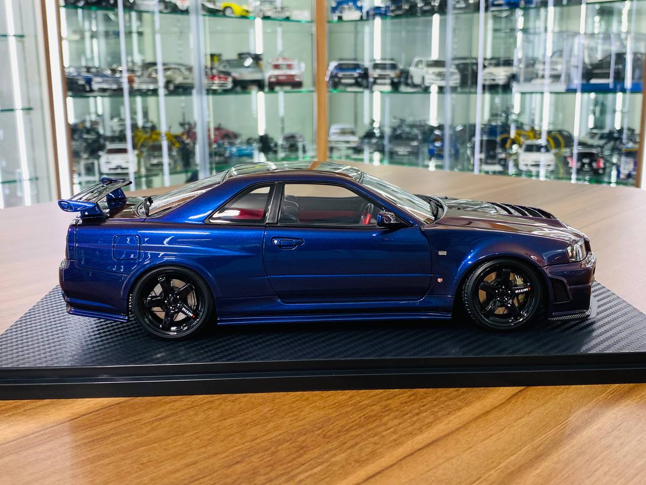 1/18 resin Ignition Model  Nissan Skyline GT-R R34 Z-tune Violet