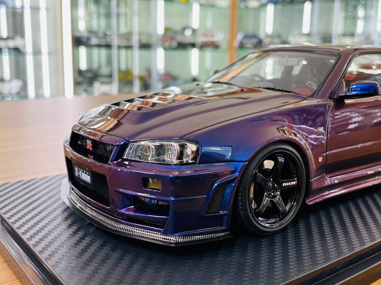 1/18 resin Ignition Model  Nissan Skyline GT-R R34 Z-tune Violet