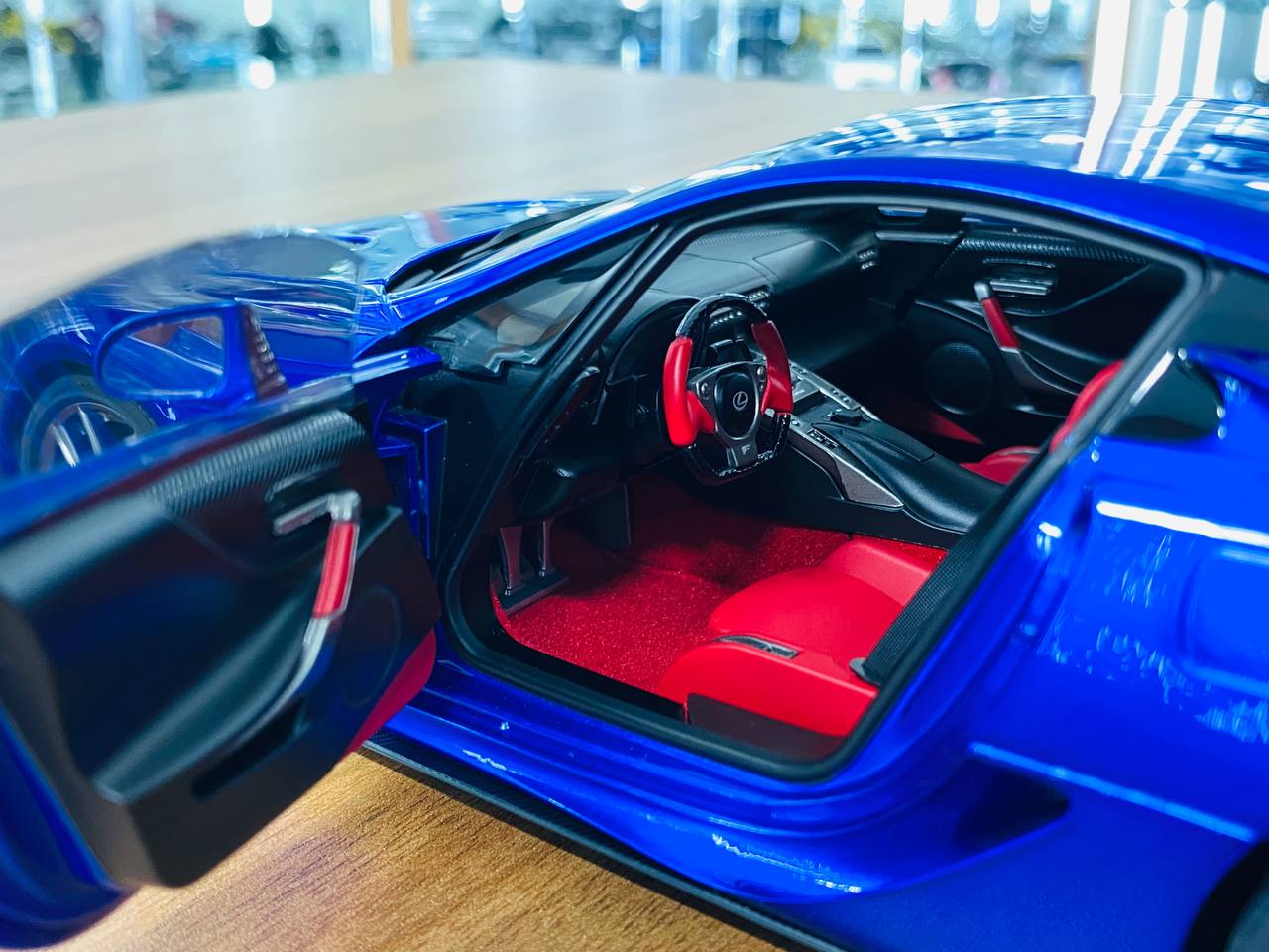 1/18 Diecast Metal Model  Full opening  AUTOart Lexus LFA Blue