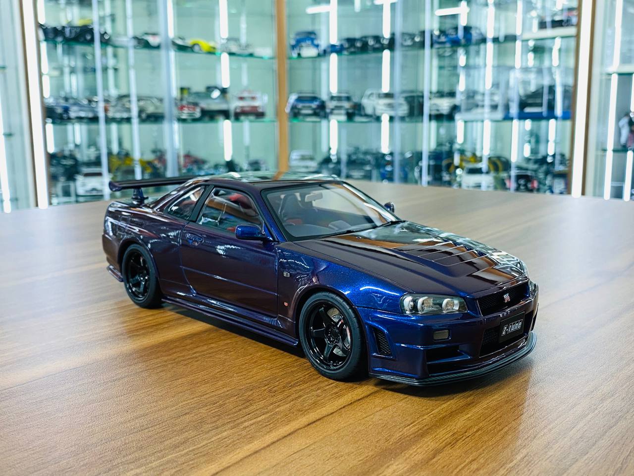 1/18 Diecast Model AUTOart Nissan GT-R R34 Z-tune Midnight purple