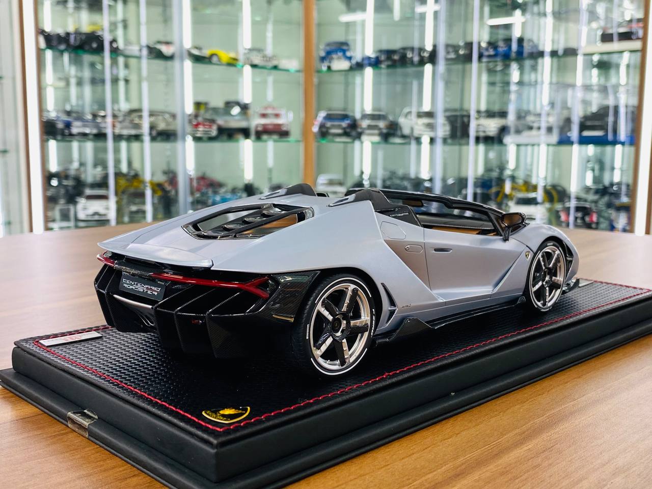 1/18 resin MR Collection Lamborghini Centanario Roadster argento Centanario (blue) Limited EditionEdition