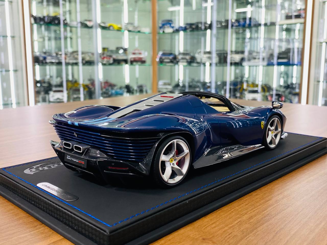 BBR 1/43 Ferrari SP3 Daytona Limited Resin Car Model Simulation Diecast BBR 1/43 Ferrari SP3 Daytona Limited Resin Car Model Simulation Diecast