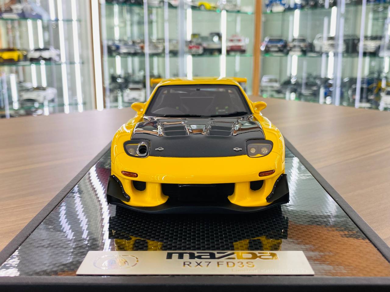 1/18 resin Polar Master Mazda RX7 FD3S with Engine Yellow Limited Edition