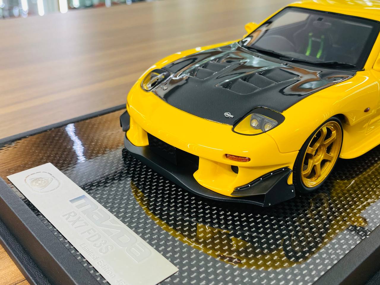 1/18 resin Polar Master Mazda RX7 FD3S with Engine Yellow Limited Edition