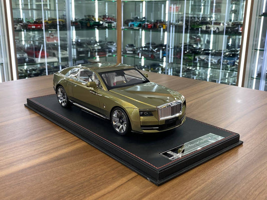 1/18 Resin DF Models Rolls Royce Spectre Gold Limited-28 pcs