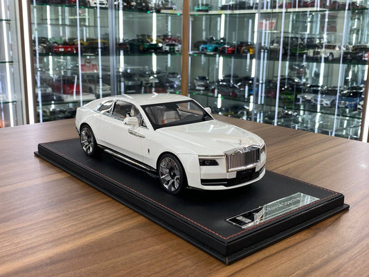 1/18 Resin – Rolls Royce Spectre (Grey) by DF Models – Limited 51 pcs