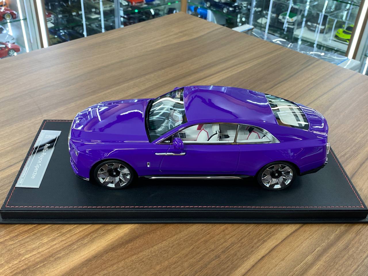 1/18 Resin DF Models Rolls Royce Spectre Purple Limited-28 pcs