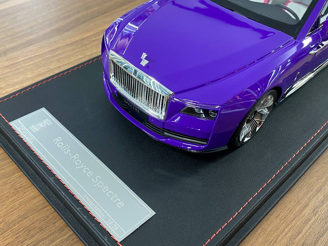 1/18 Resin DF Models Rolls Royce Spectre Purple Limited-28 pcs