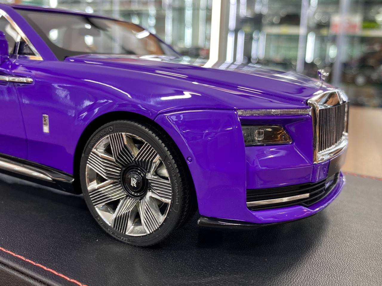 1/18 Resin DF Models Rolls Royce Spectre Purple Limited-28 pcs