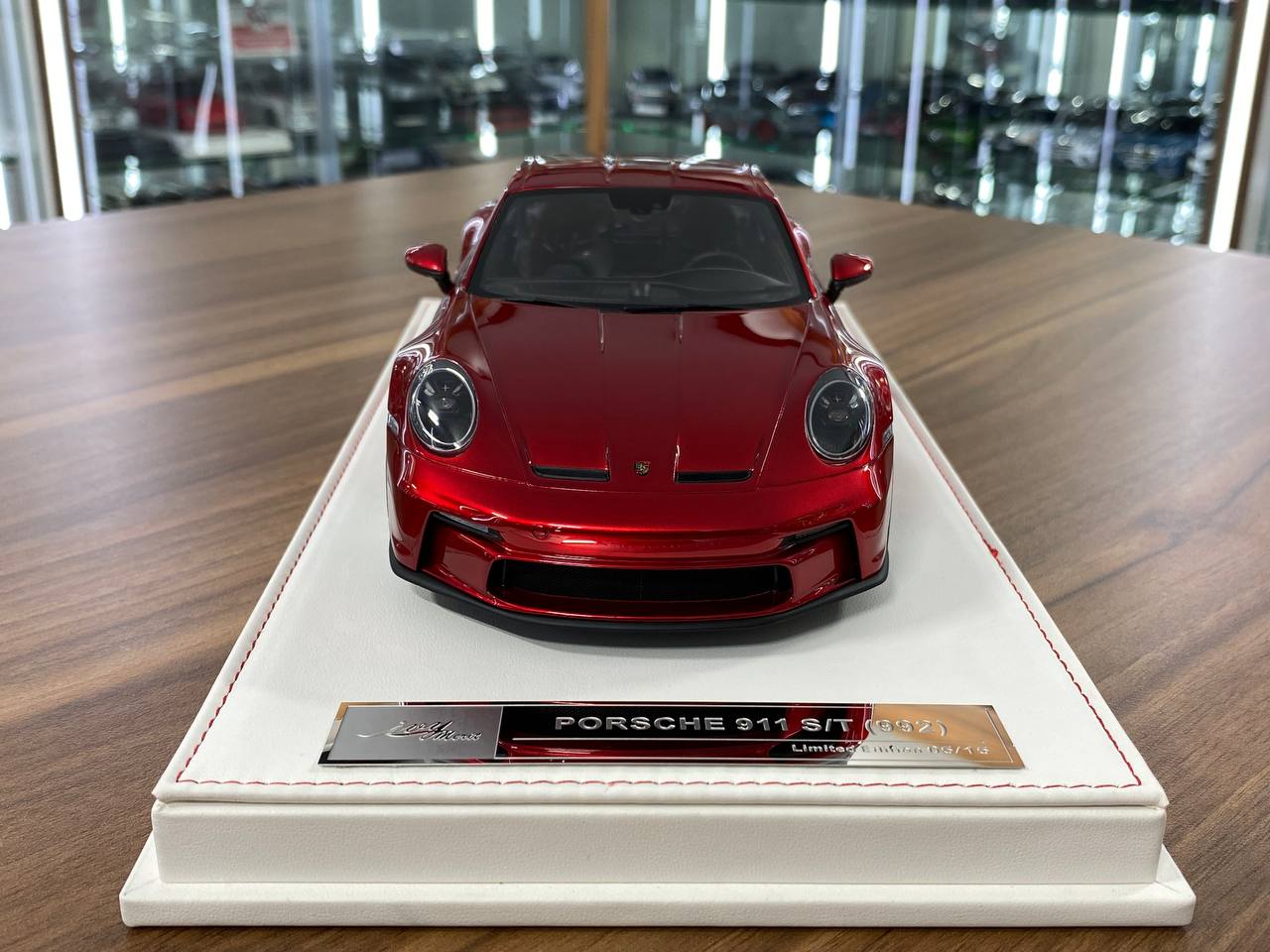 1/18 Resin IVY Models  Porsche 911 S/T (992) Metallic Red / Silver Rim Limited-15 pcs