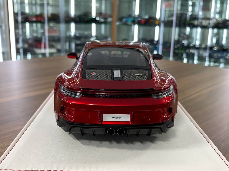 1/18 Resin IVY Models  Porsche 911 S/T (992) Metallic Red / Silver Rim Limited-15 pcs