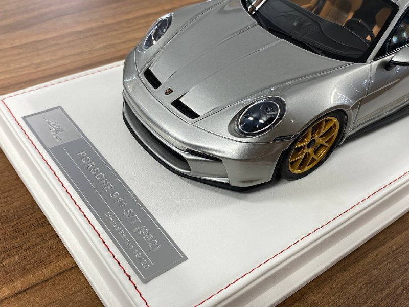 1/18 Resin IVY Models Porsche 911 S/T (992) Silver / Gold Rim Limited-20 pcs