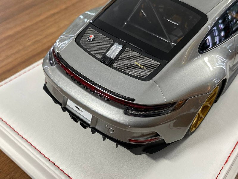 1/18 Resin IVY Models Porsche 911 S/T (992) Silver / Gold Rim Limited-20 pcs