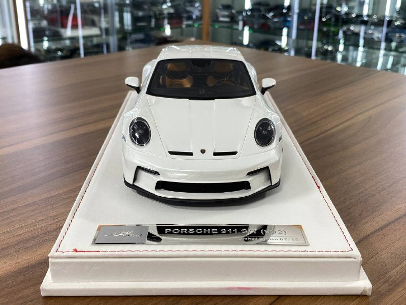 1/18 Resin IVY Models Porsche 911 S/T (992) White/ Gold Rim Limited-15 pcs