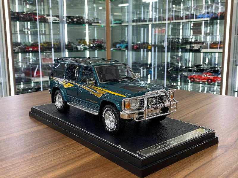 1/18 Diecast Nissan Patrol Super Safari Y60 Green IVY Models Scale Model Car