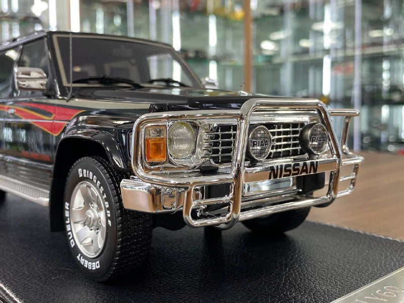 1/18 Diecast Nissan Patrol Super Safari Y60 Black IVY Models Scale Model Car