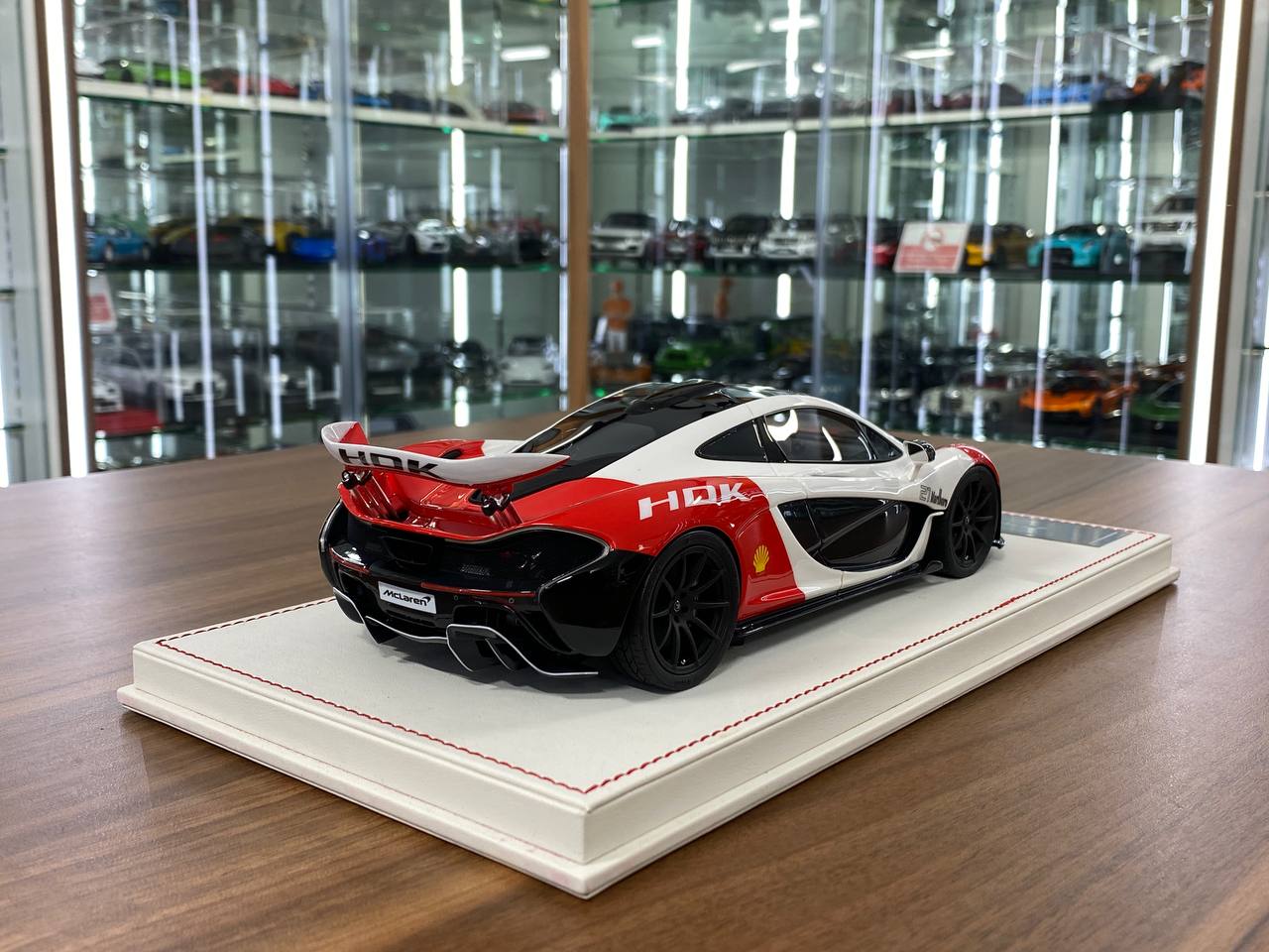 1/18 Resin – McLaren P1 (Marlboro Livery) by Davis & Giovanni – Limited 20 pcs