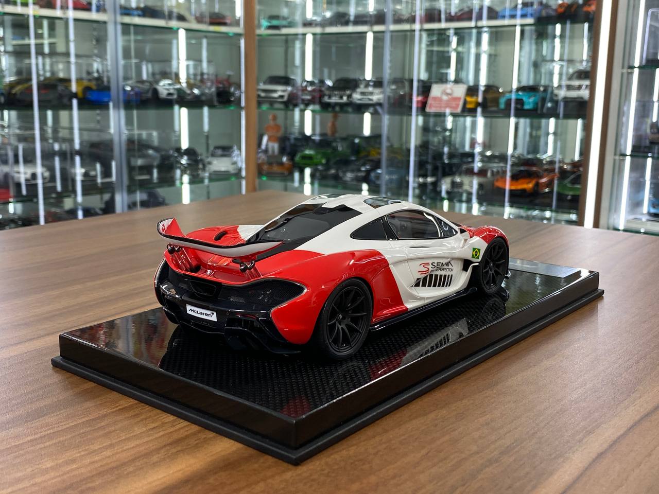 1/18 Resin McLaren P1 #12 Marlboro Edition by Davis & Giovanni – Limited 20 pcs