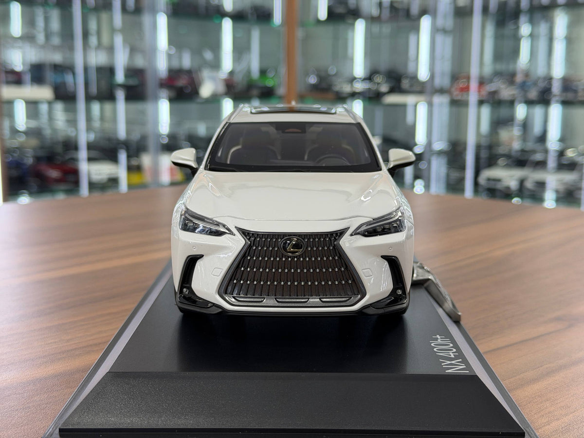 1:18 Lexus Dealer Edition Lexus NX 400h+ - White