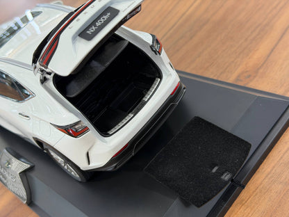 1:18 Lexus Dealer Edition Lexus NX 400h+ - White