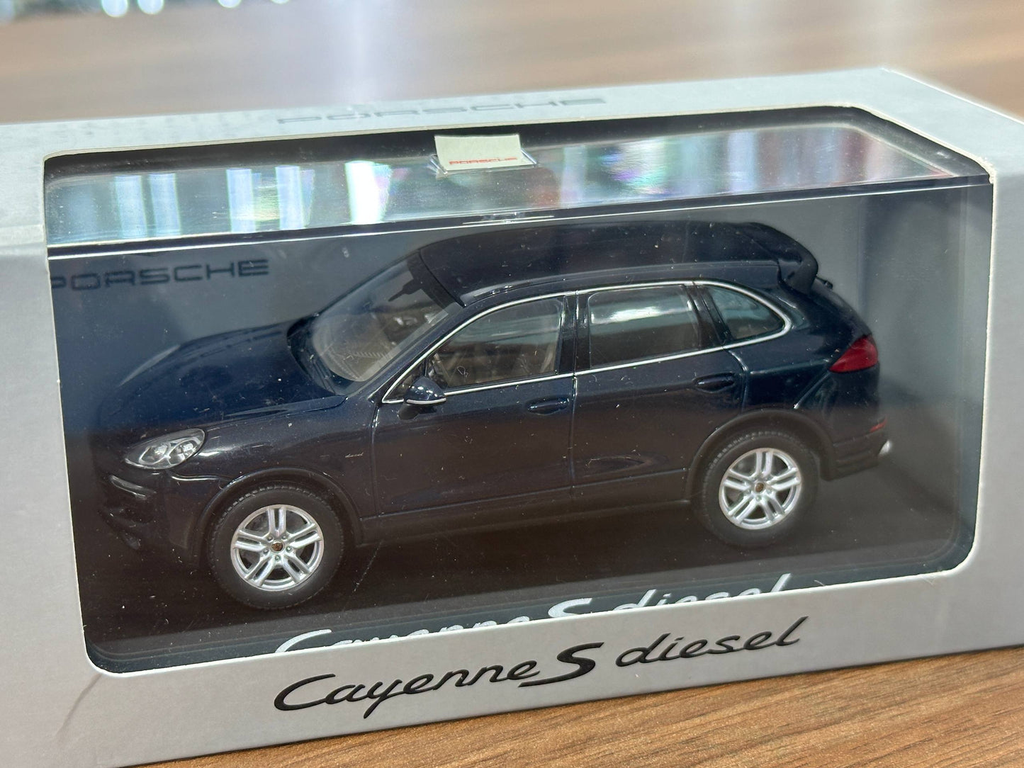 1/43 DiecastPorsche Cayanne S Diesel Dark Blue (Porsche Collection)