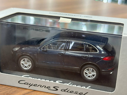 1/43 DiecastPorsche Cayanne S Diesel Dark Blue (Porsche Collection)