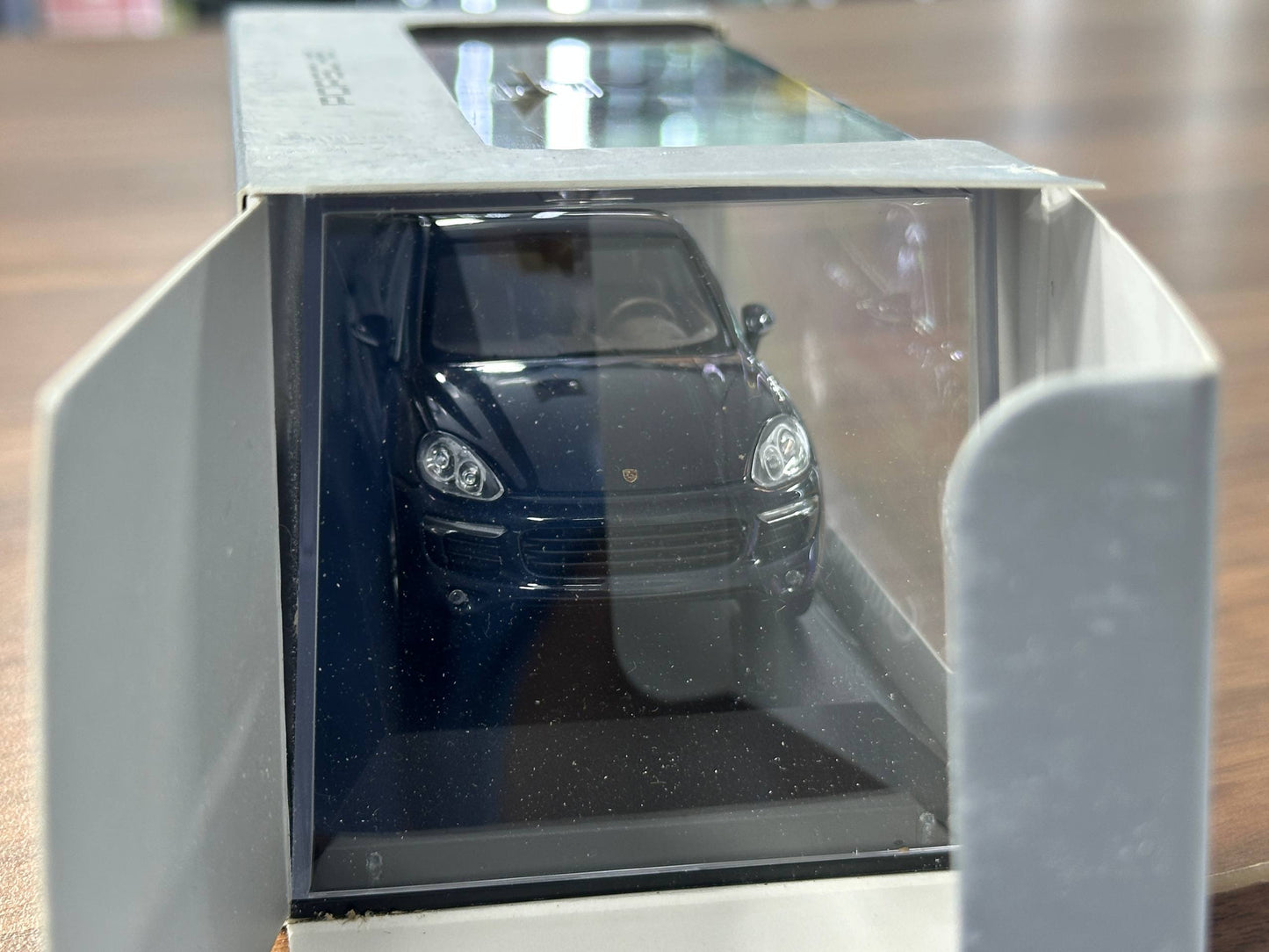 1/43 DiecastPorsche Cayanne S Diesel Dark Blue (Porsche Collection)