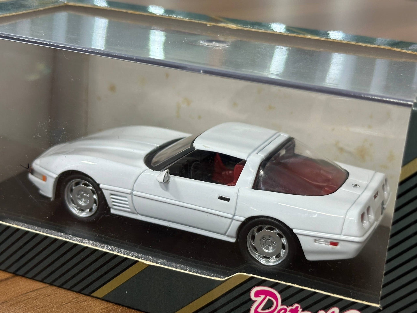 1/43 Diecast Chevrolet Corvette ZR1 Coupe White (Detail Cars Platinum)