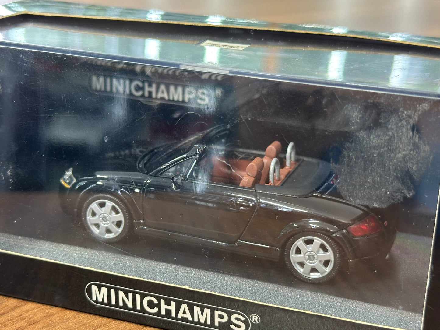 1/43 Diecast  Audi TT Roadster 1999 Black (Minichamps)