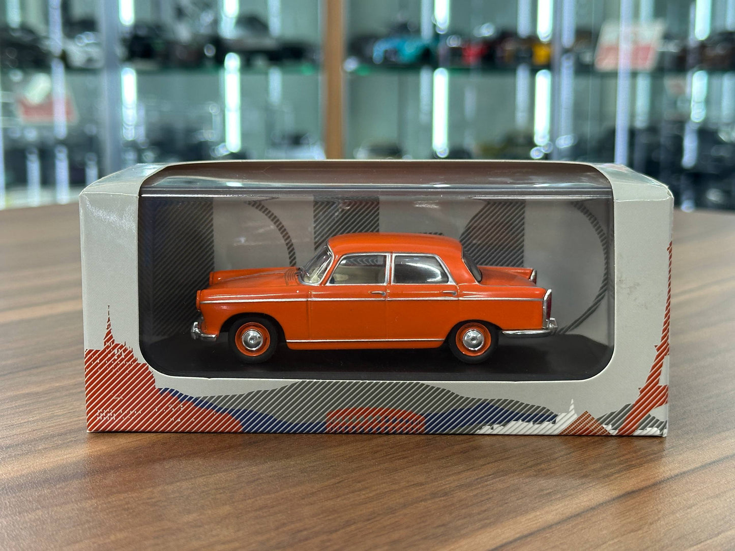 1/43 Diecast Peugeot 404 1960 Orange (ODEON)