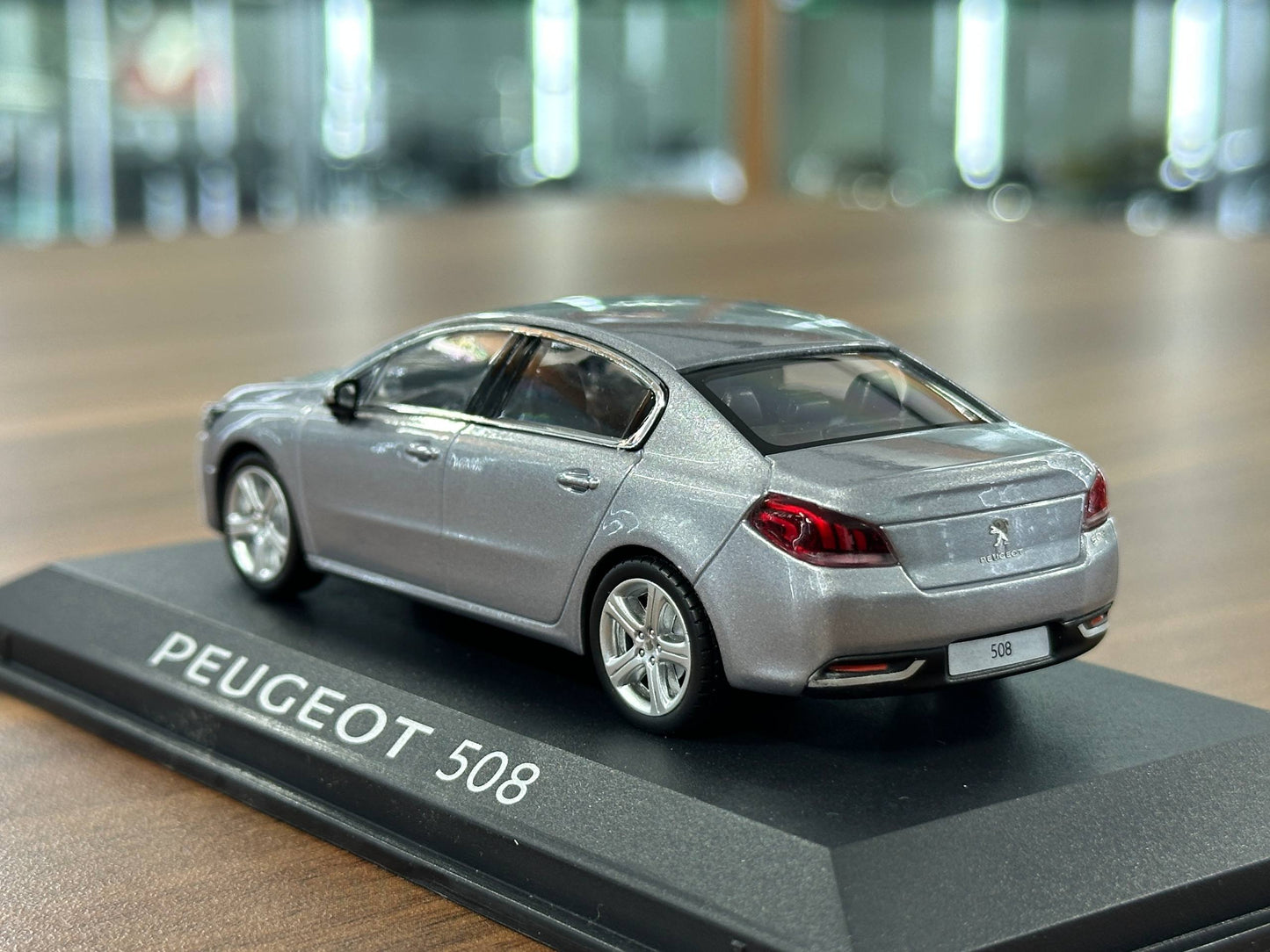 1/43 Diecast Peugeot 508 Mi - vie 2014 Silver (Norev)