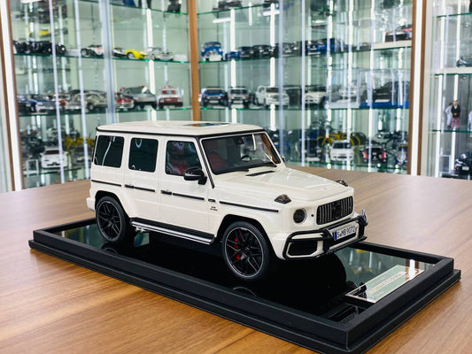 1/18 MotorHelix Resin Model - Mercedes-Benz AMG G-63 (2019) in Elegant White