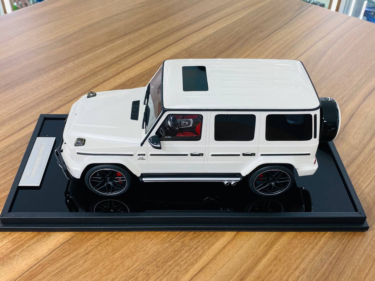 1/18 MotorHelix Resin Model - Mercedes-Benz AMG G-63 (2019) in Elegant White
