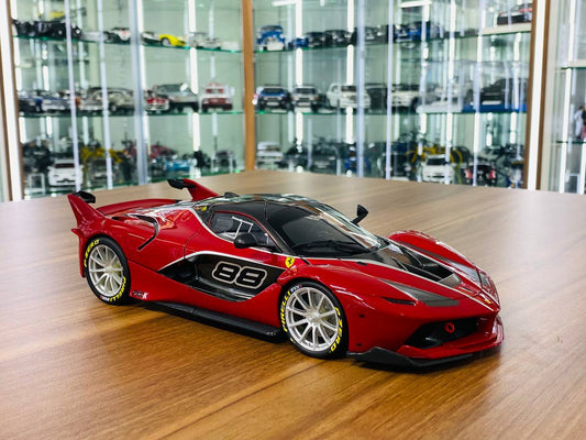 1/18 Ferrari FXX-K Red #88 "Signature Series" Bburago