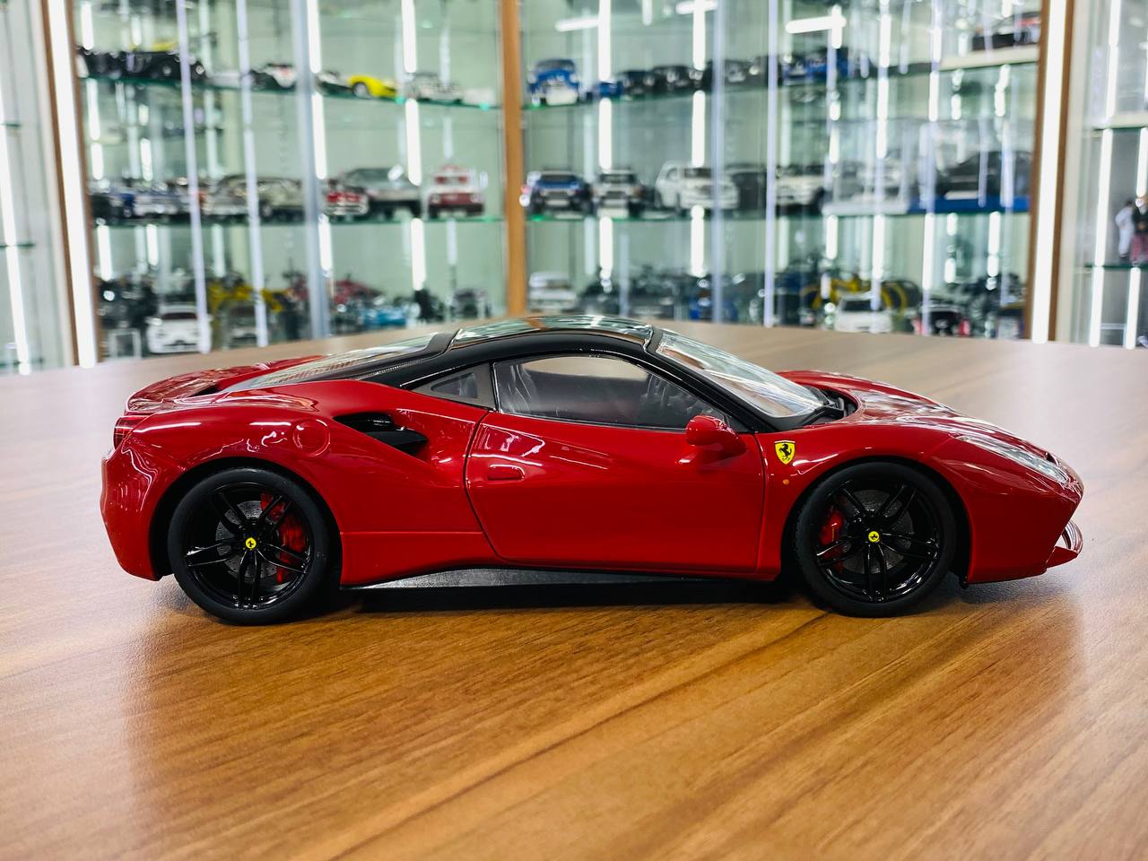 1/18 Diecast Ferrari 488 GTB Red "Signature Series" Bburago Scale Model Car