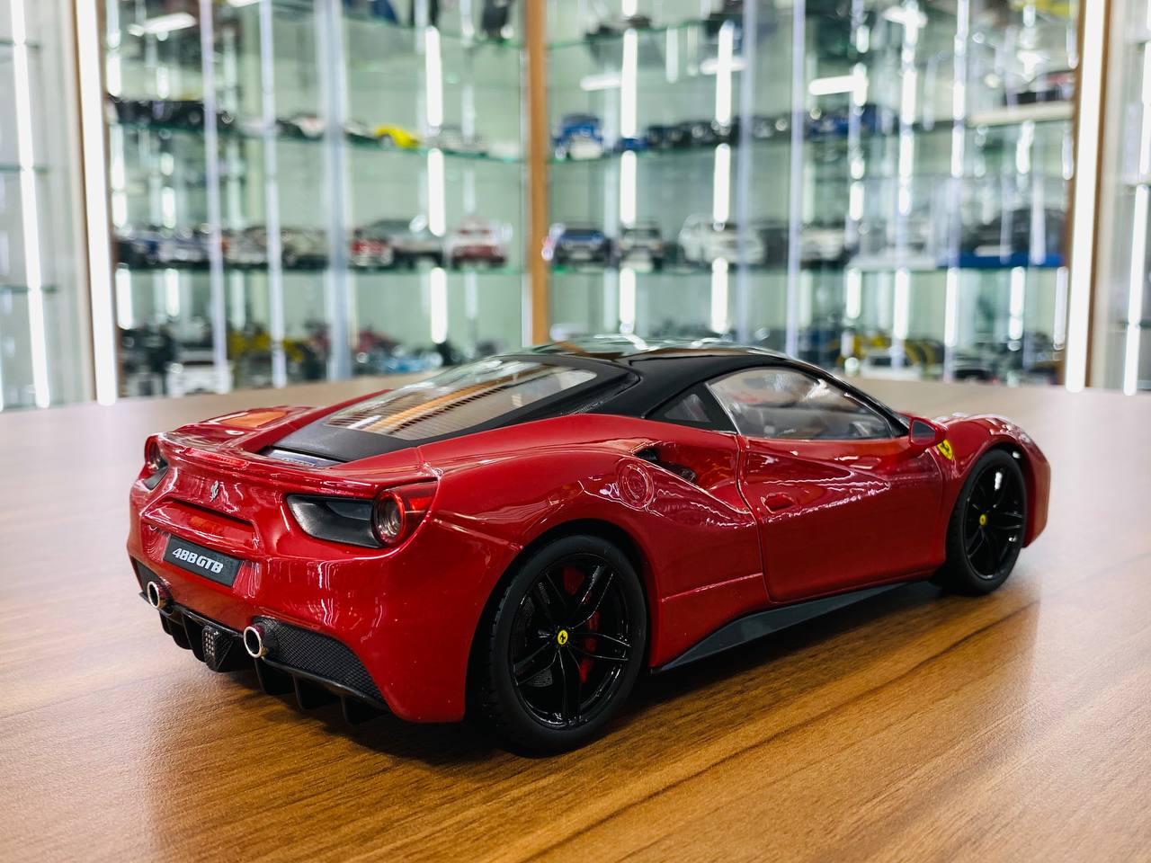 1/18 Diecast Ferrari 488 GTB Red "Signature Series" Bburago Scale Model Car