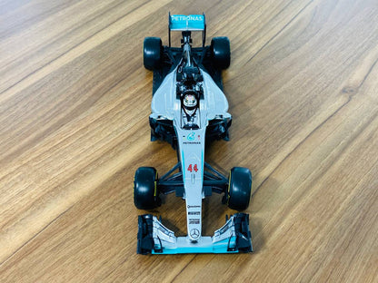 1/18 Diecast Mercedes Petronas F1 WO7 Hybrid Lewis Hamilton #44 Formula 1 Bburago Scale Model Car
