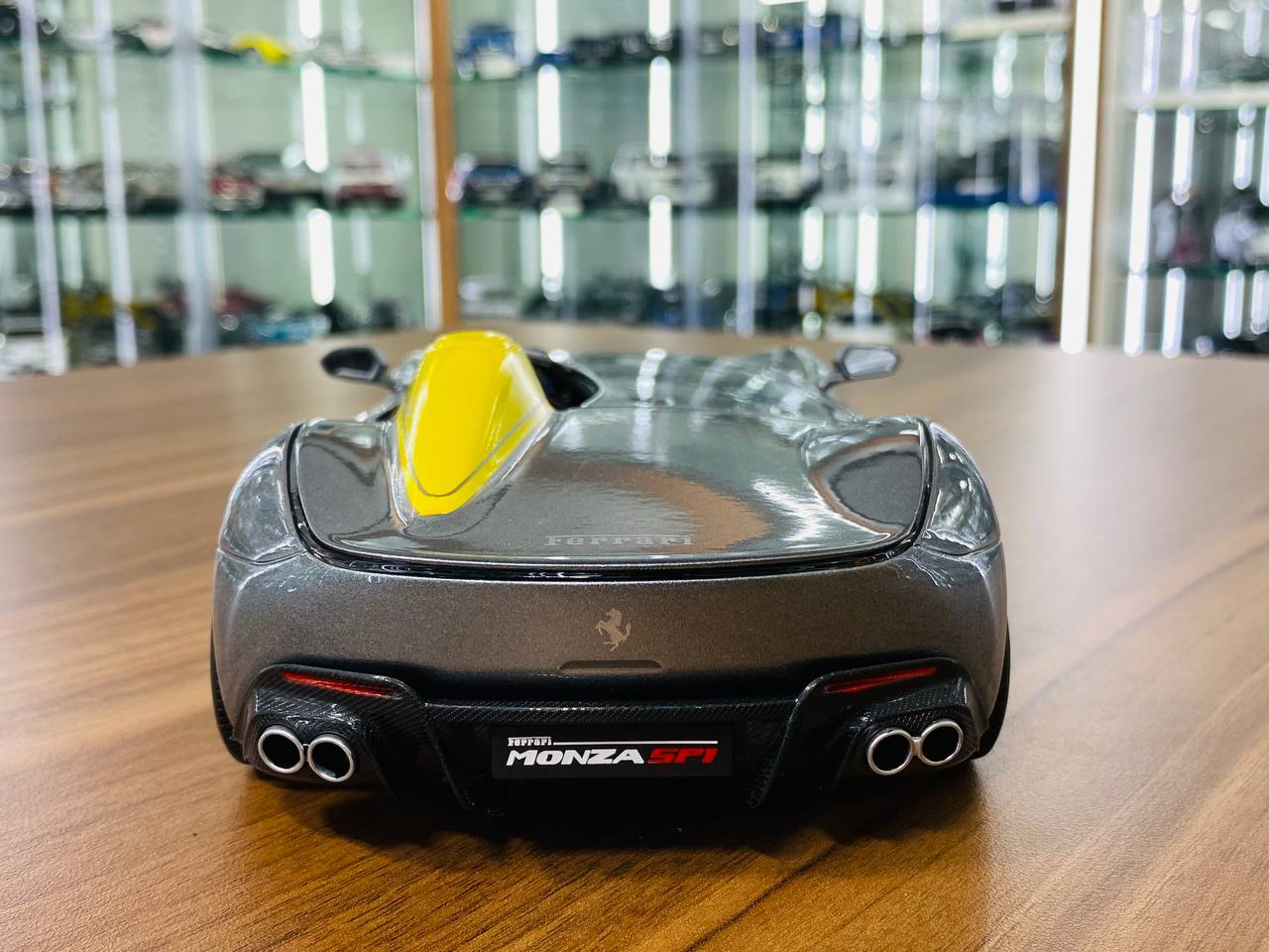 1/18 Diecast Ferrari Monza SP1 Silver Metallic with Yellow Stripes Scale Model Car