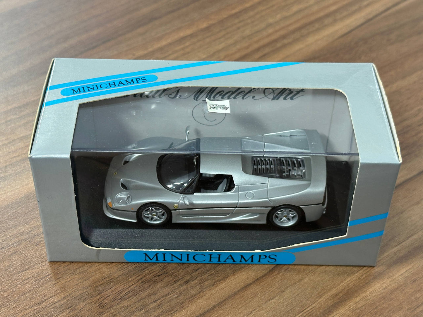 1/43 Diecast Ferrari F 50 1995 in Silver (Minichamps)